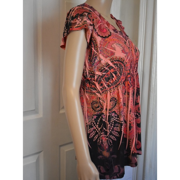 NWT| Unity World Wear {PETITE PAISLEY TOP} - Picture 8 of 9